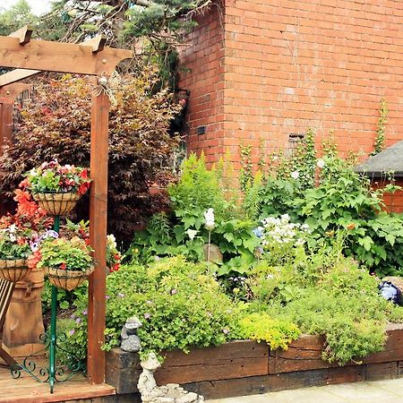 Bed and Breakfast Laurels Oswestry Exterior foto
